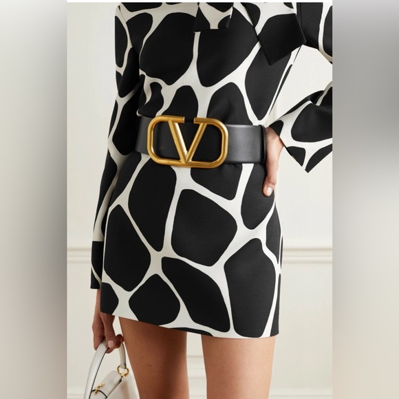 Valentino Garavani Accessories - VALENTINO GARAVANI RÉVERSIBLE Widest Black & Red Leather Belt with Gold V Buckle